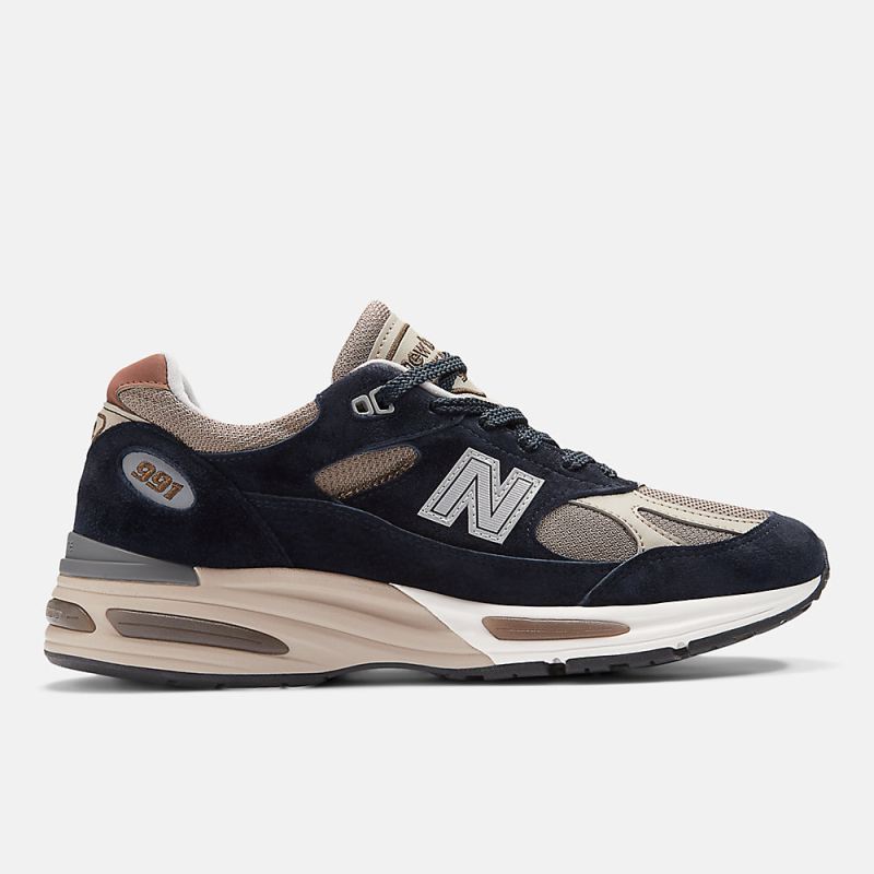 New Balance Women's Made in UK 991v2 Shoes After Midnight with S