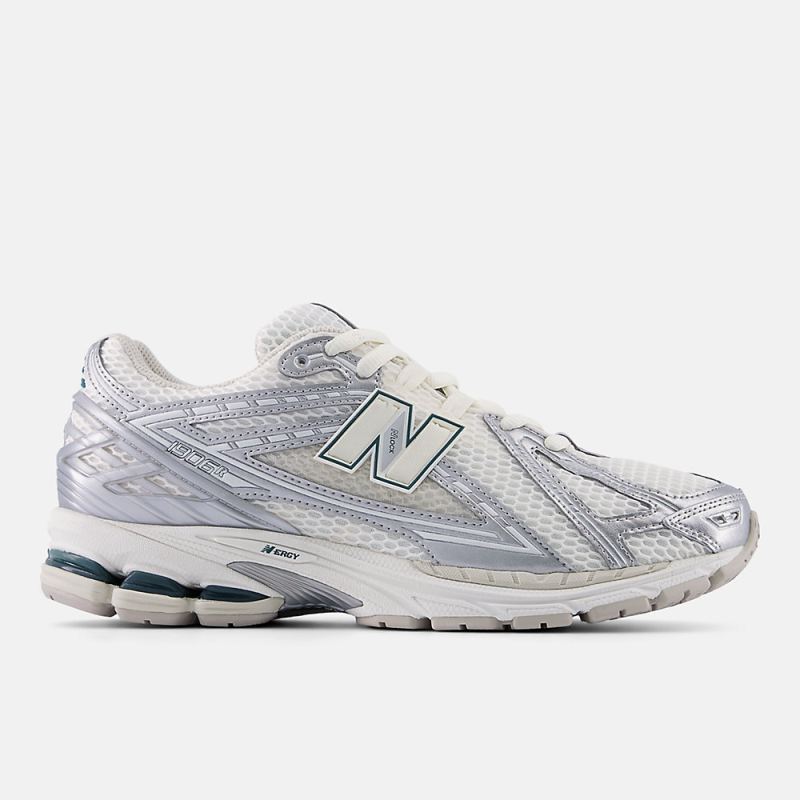 New Balance Women's 1906R Shoes Silver Metalic with Sea Salt and