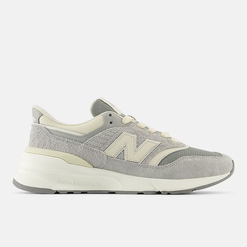 New Balance Women's 997R Shoes Concrete with Linen