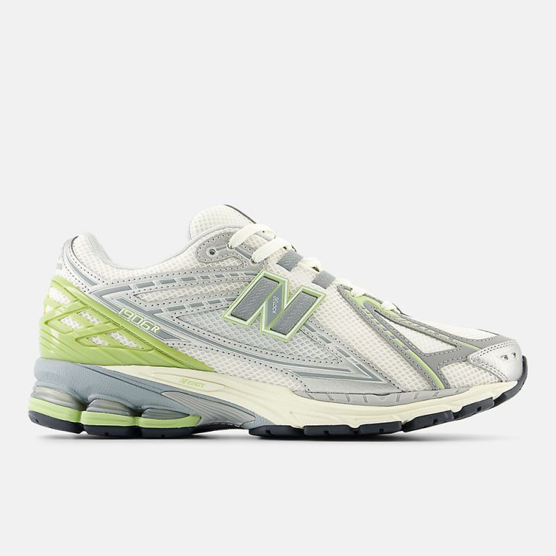 New Balance Women's 1906R Shoes Sea Salt with Everglade Green an