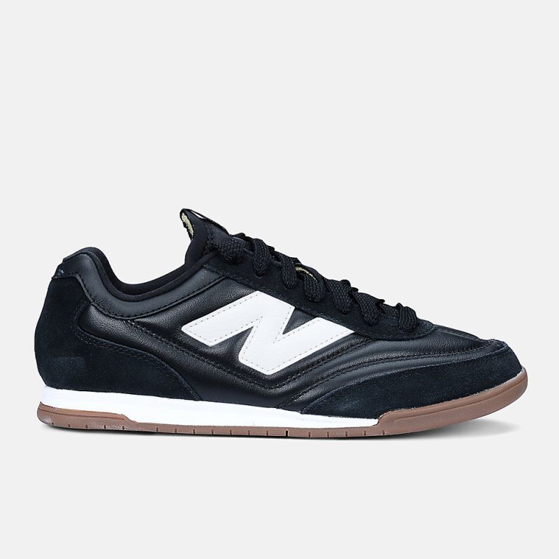 New Balance Women's RC42 Shoes Black with White